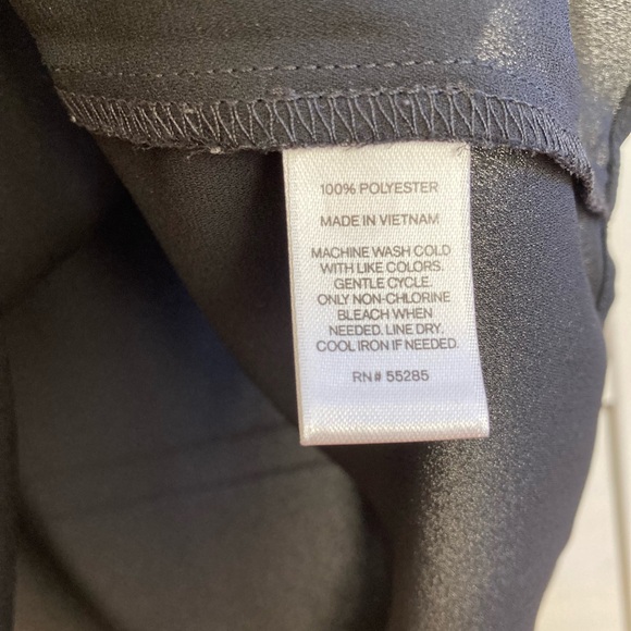 V-Neck blouse - Picture 4 of 5